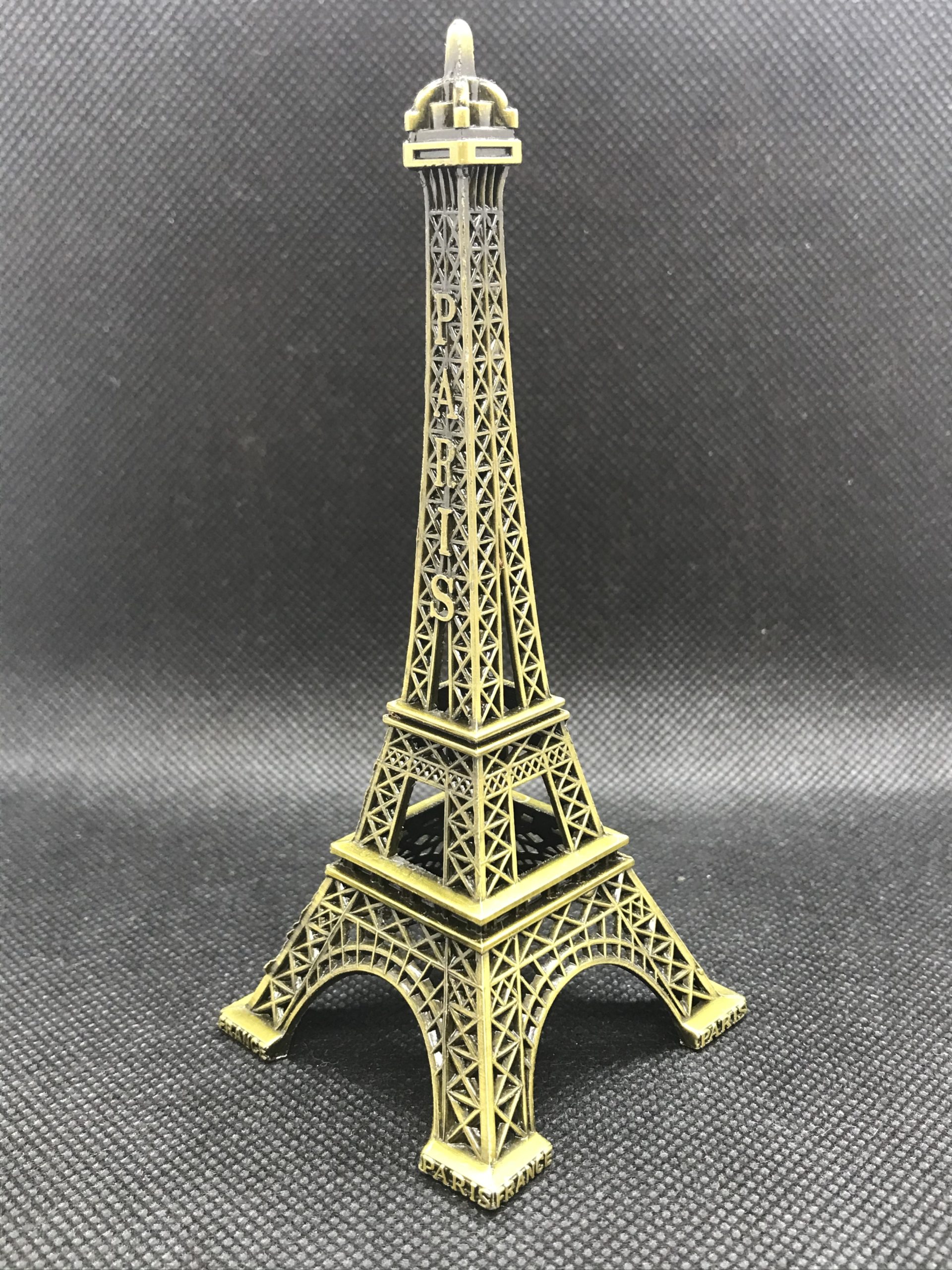 Tour Eiffel métal